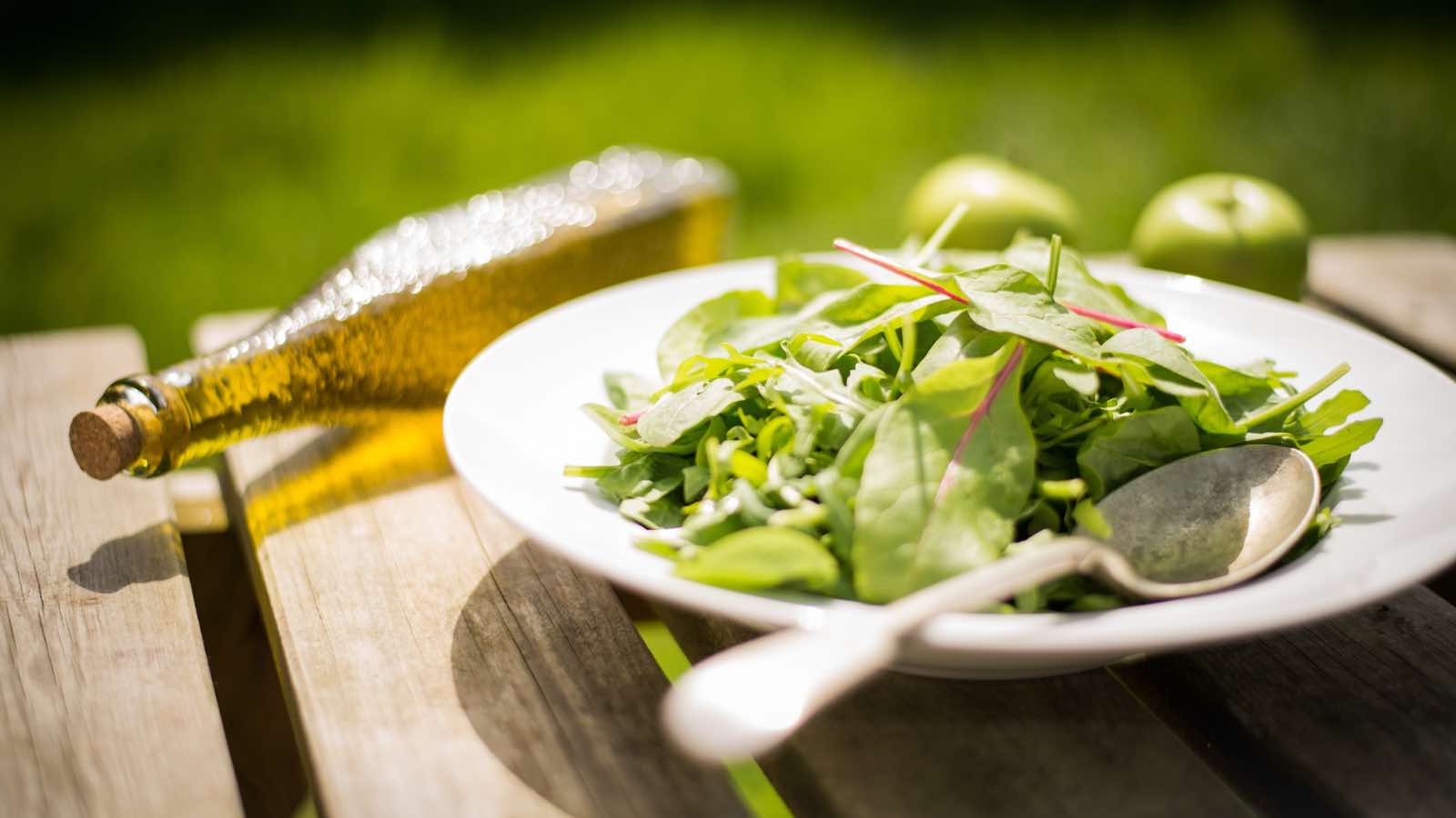 2 Ideen für deine Sommer-Salate