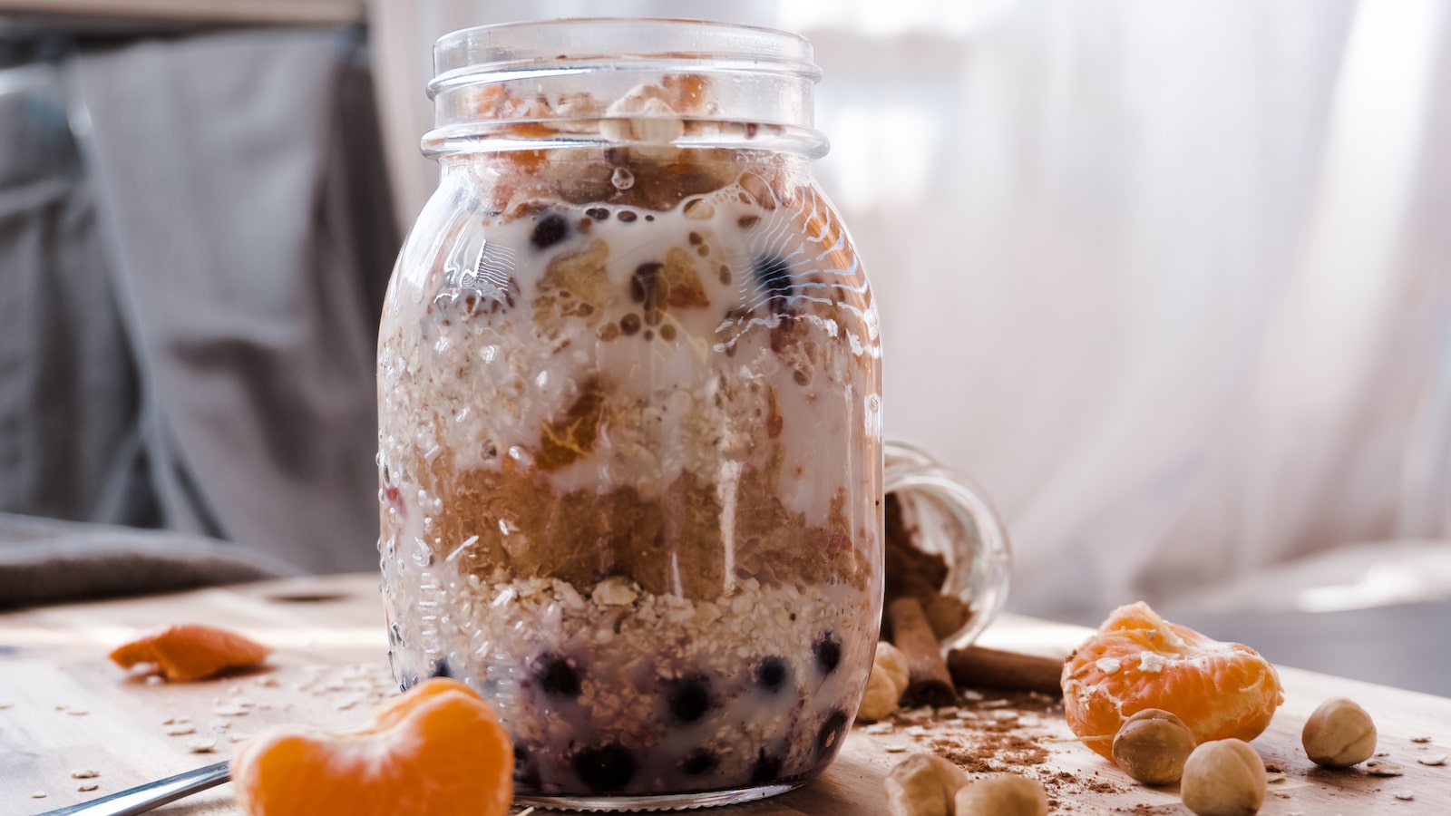 Overnight-Oats mit Apfel und Mandarine