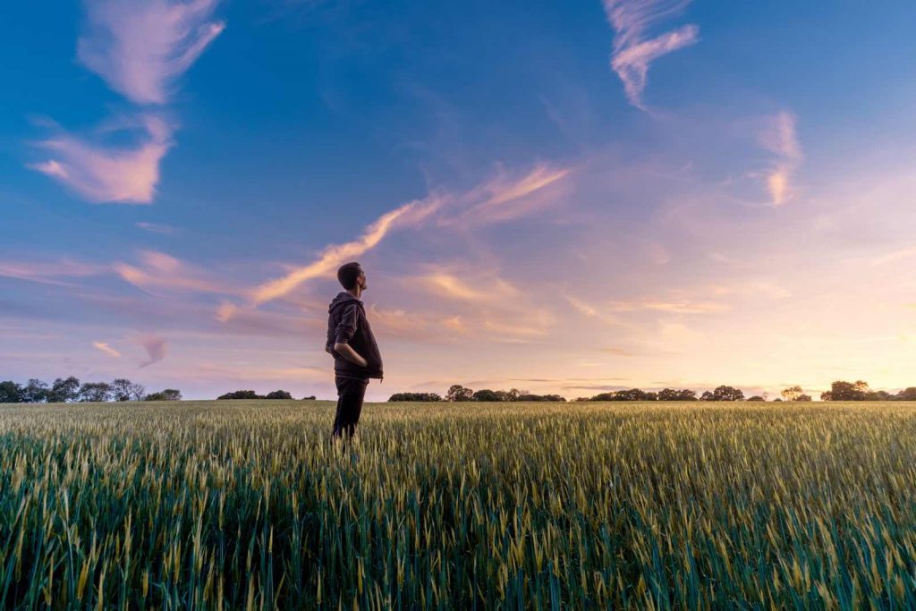 Bauer auf seinem Feld