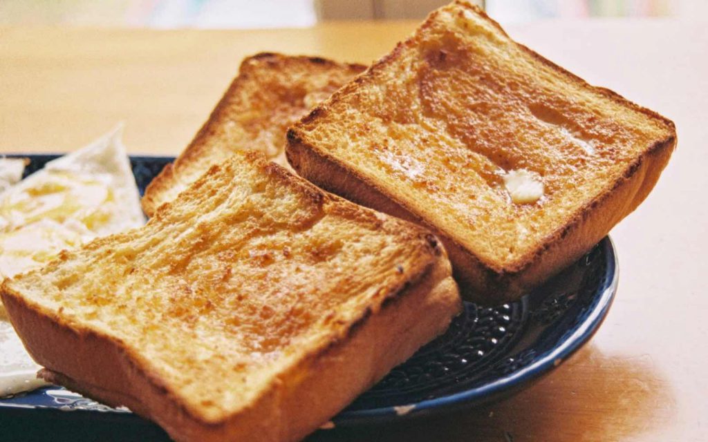 Toastbrot am Teller