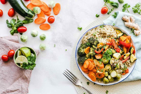 Tellergericht mit Quinoa