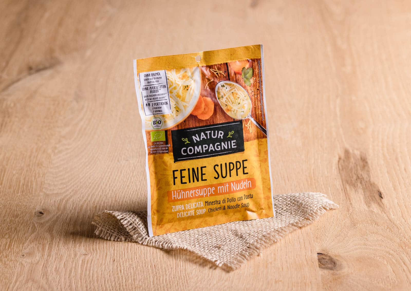 Bio Feine Hühnersuppe mit Nudeln