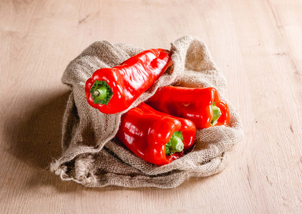 Bio Spitzpaprika rot online bestellen | vomfeld.at